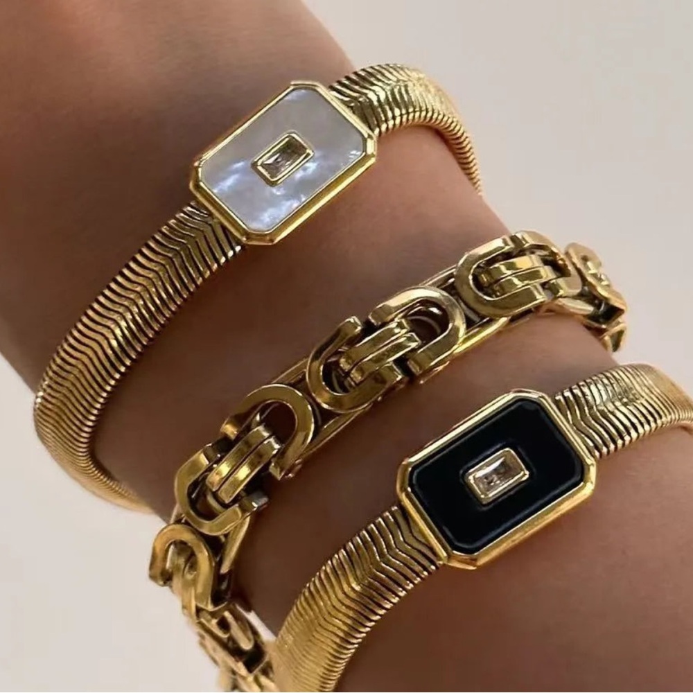 Gold plated and stainless jewelry livestream